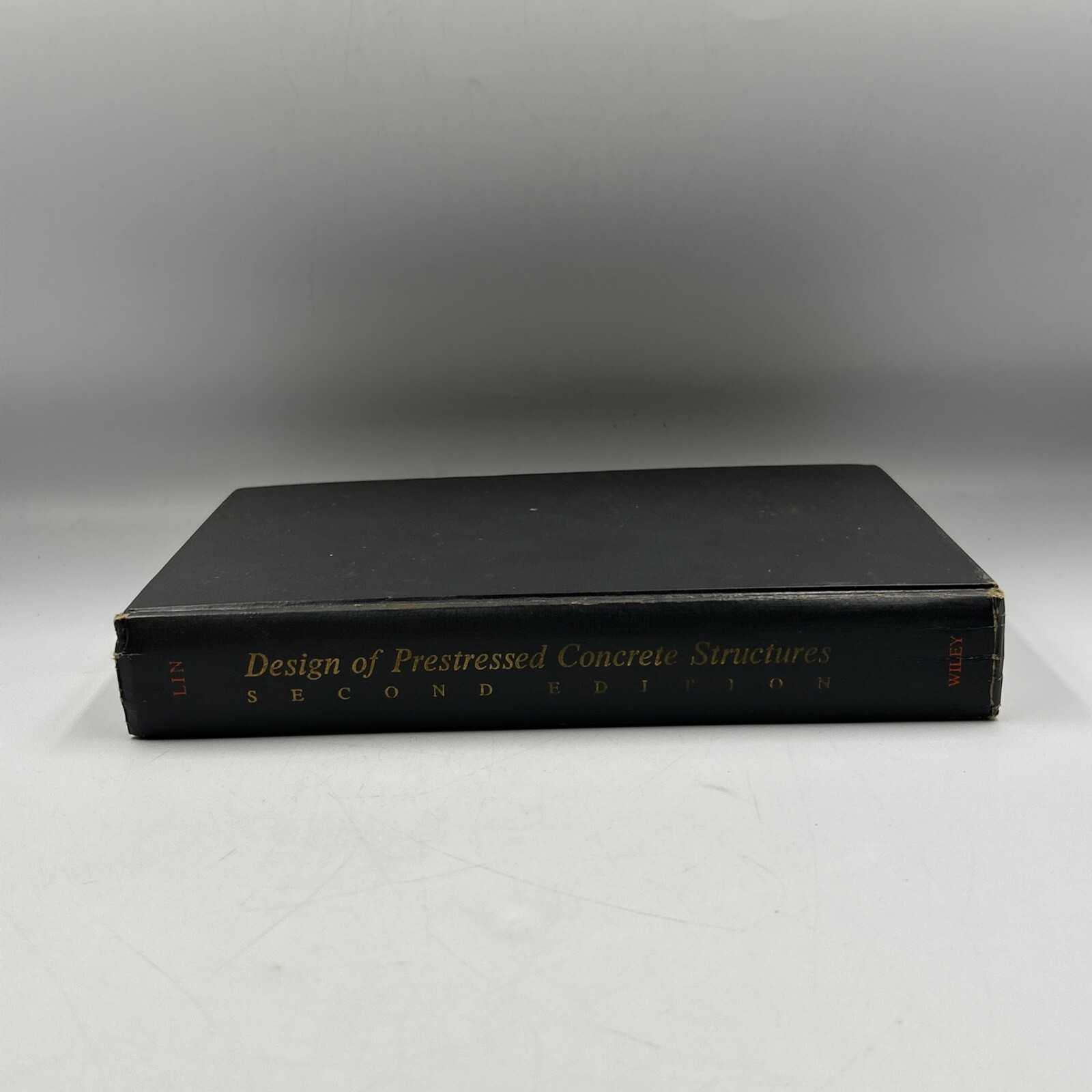 Vintage 1967 Design of Prestressed Concrete Structures by T. Y. Lin 2nd Edition