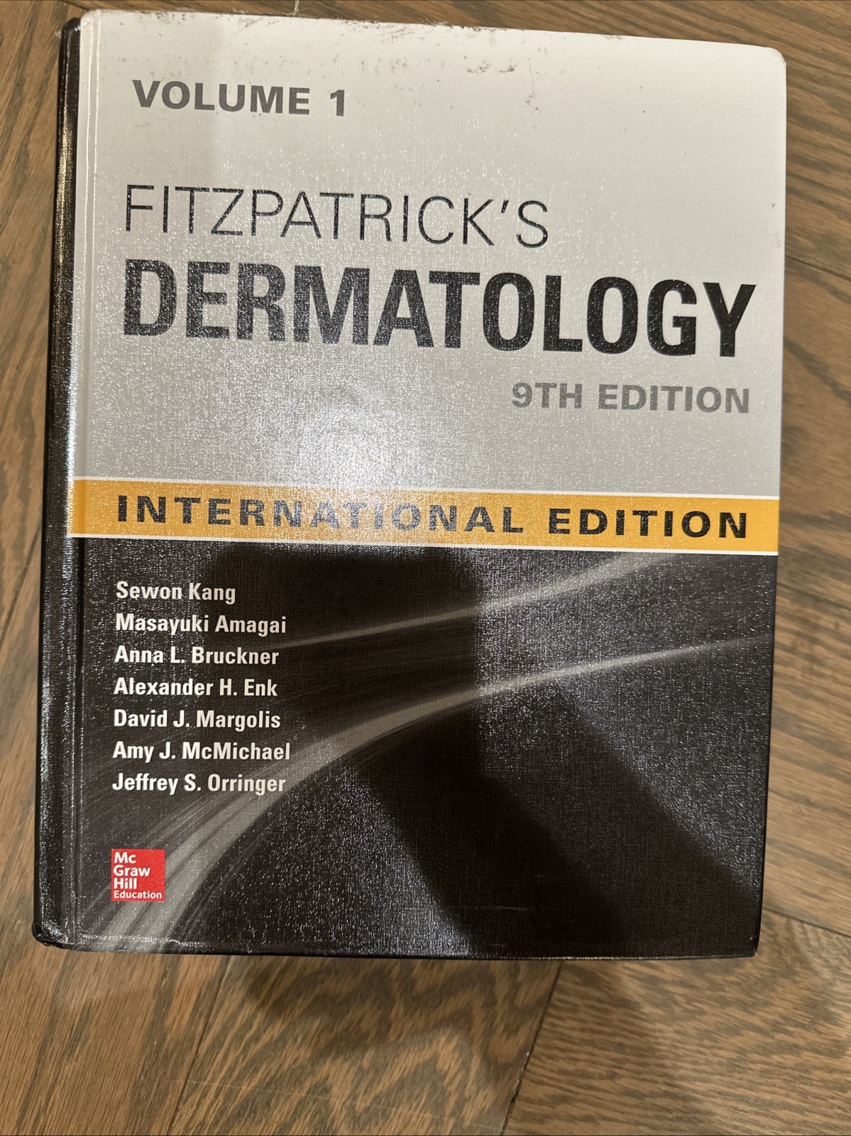 FITZPATRICK’S DERMATOLOGY 9TH EDITION, VOLUME 1 – INTERNATIONAL EDITION