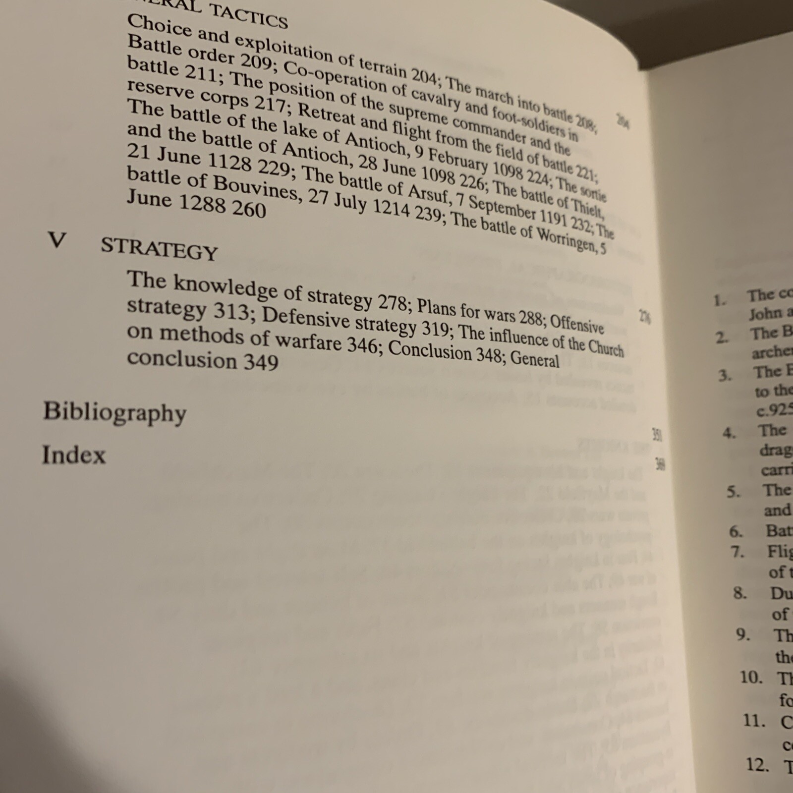 THE ART OF WARFARE IN WESTERN EUROPE DURING THE MIDDLE By J. F. Verbruggen