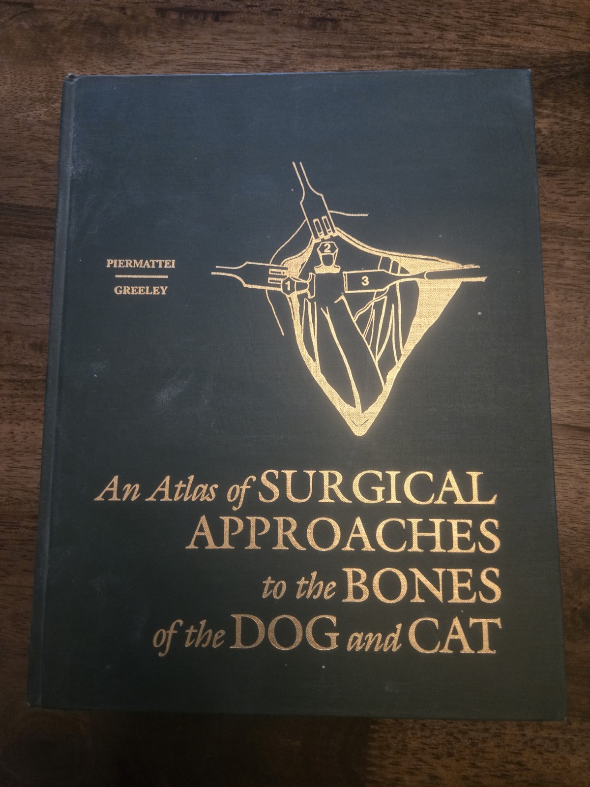 Veterinary Books: Surgical Approaches Bones Of The Dog And Cat And Radiology
