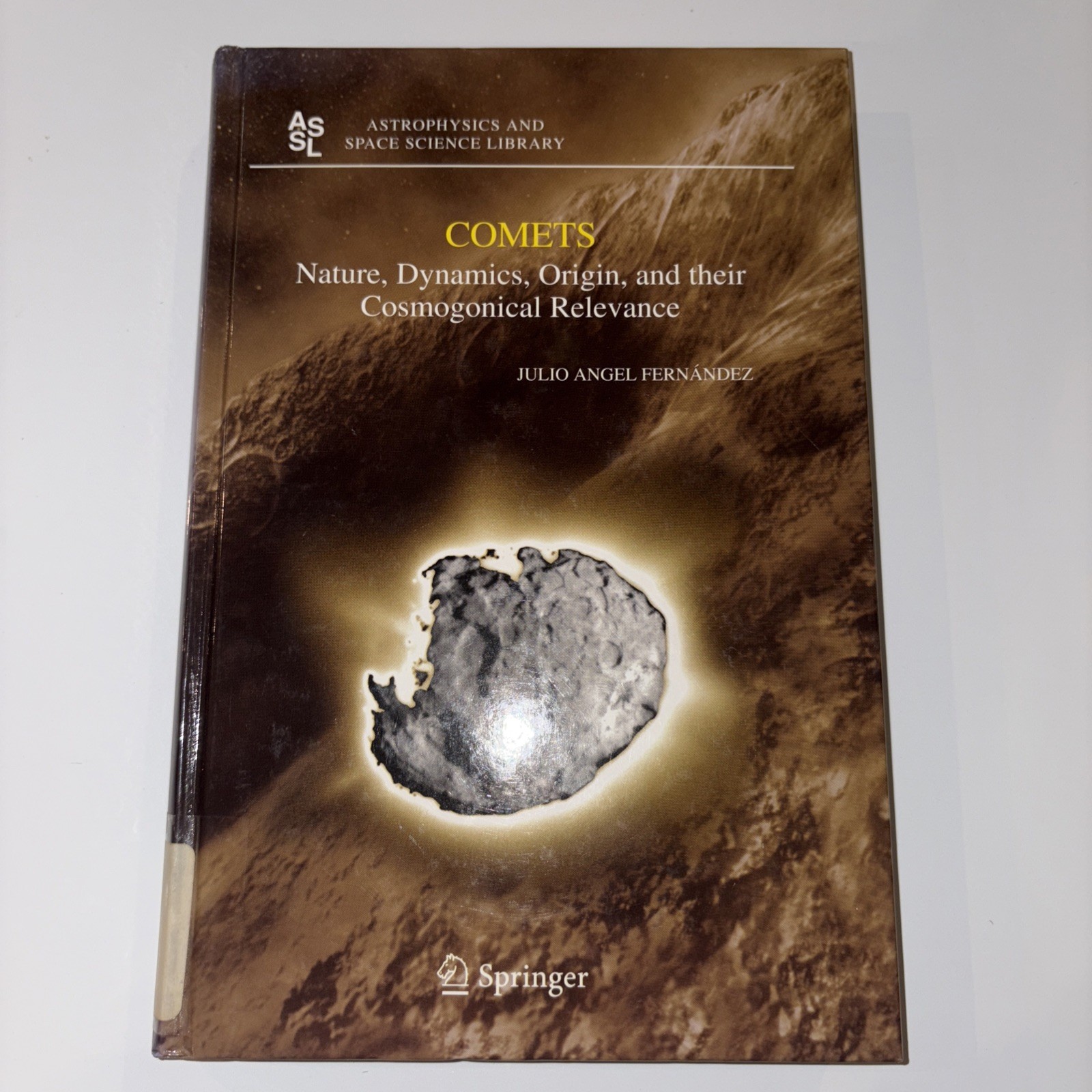 Astrophysics and Space Science Library: Comets : Nature, Dynamics, Origin,…