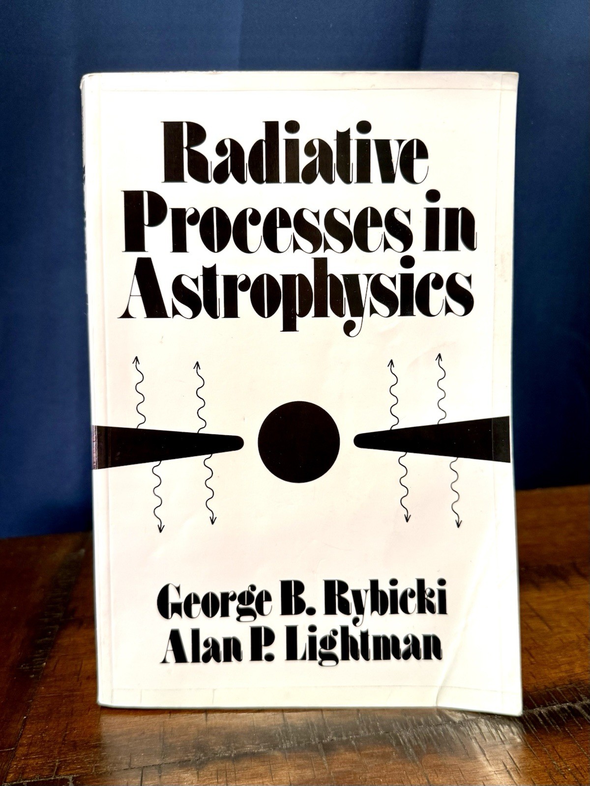 Radiative Processes in Astrophysics by George B. Rybicki & Alan Lightman (1980)