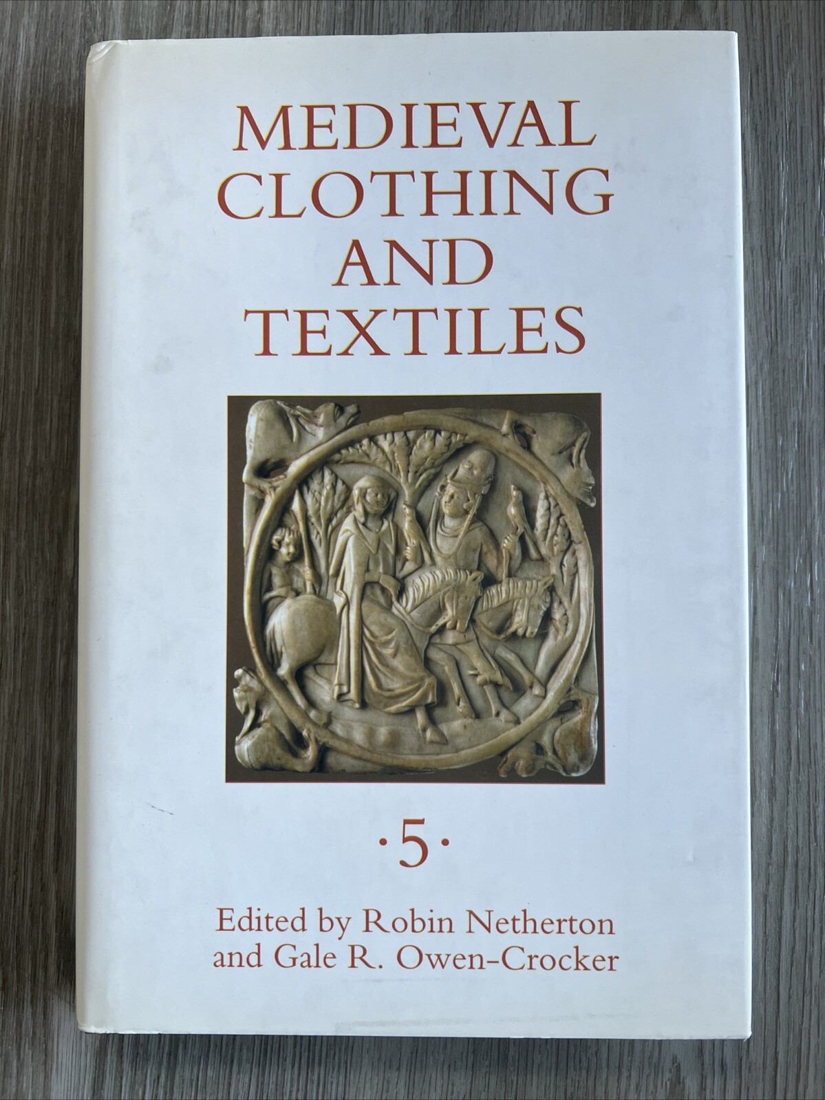 Medieval Clothing and Textiles Ser.: Medieval Clothing and Textiles 5 by…