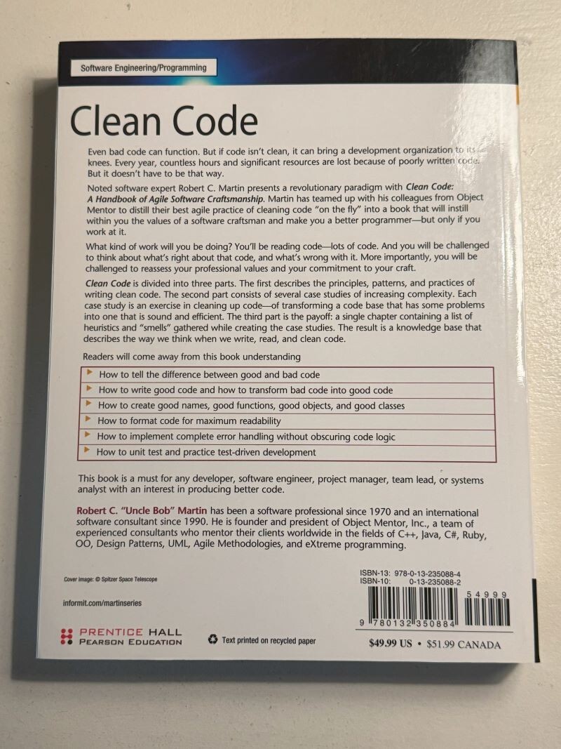 Clean Code A Handbook of Agile Software By Robert C. Martin, paperback, 2008 NEW