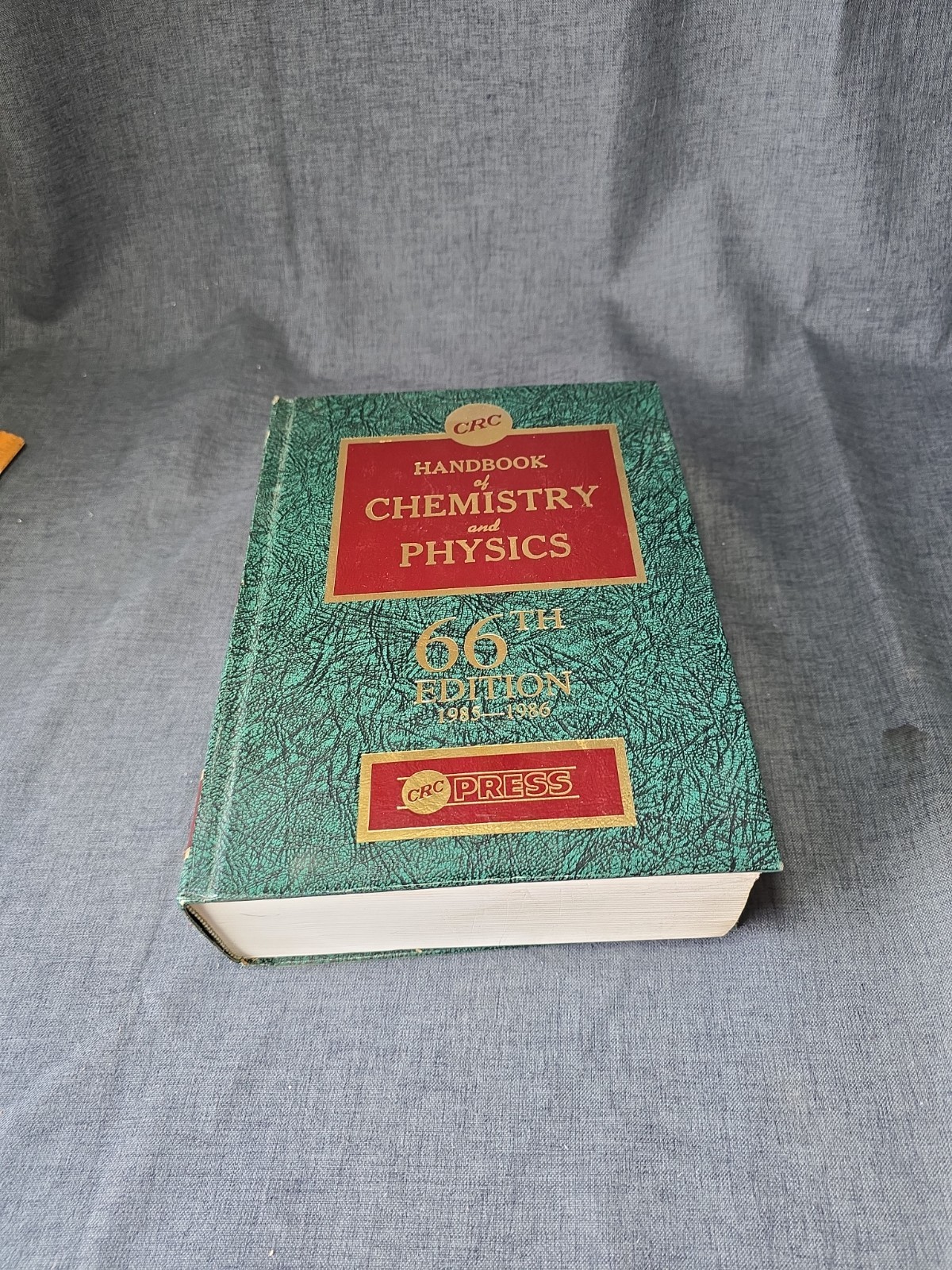 CRC Handbook of Chemistry and Physics 66th Edition 1985-1986 CRC Press Book